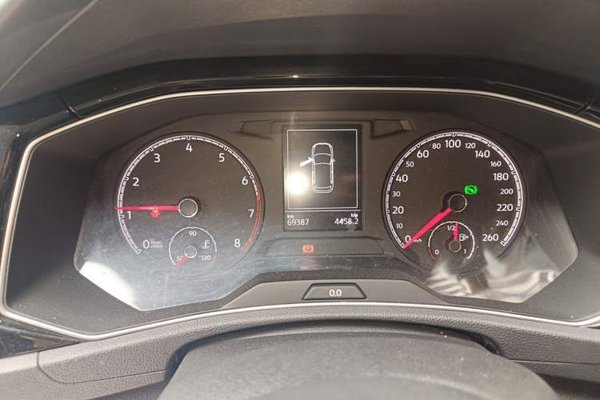 Volkswagen T-ROC 2018, 69300 км, за 8540 USD - фото 11