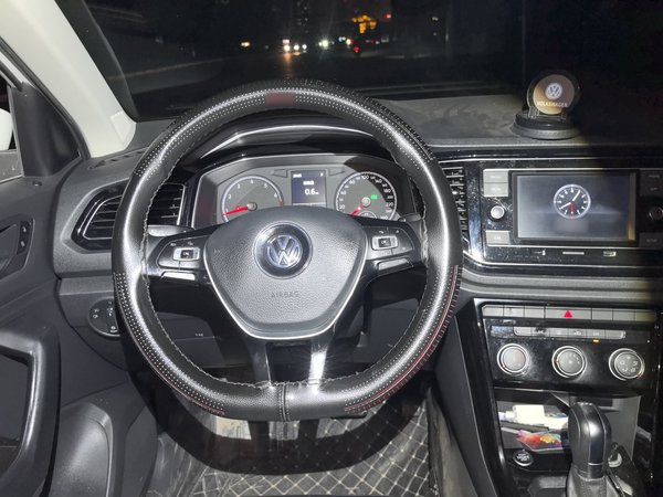 Volkswagen T-ROC 2018, 120000 км, за 8493 USD - фото 17