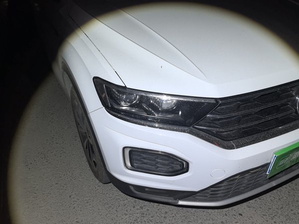 Volkswagen T-ROC 2018, 120000 км, за 8493 USD