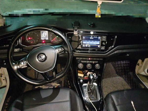 Volkswagen T-ROC 2018, 131800 км, за 9043 USD - фото 18