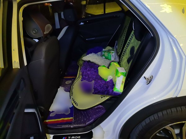 Volkswagen T-ROC 2018, 43400 км, за 10310 USD - фото 19