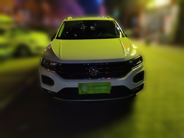 Volkswagen T-ROC 2018, 43400 км, за 10310 USD