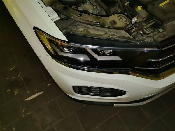 Volkswagen T-ROC 2018, 43400 км, за 10310 USD - фото 6