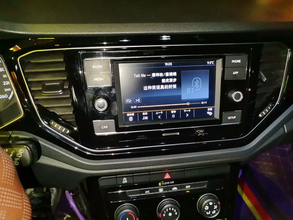 Volkswagen T-ROC 2018, 43400 км, за 10310 USD - фото 18