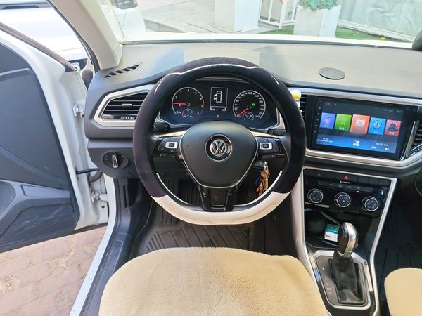 Volkswagen T-ROC 2018, 49600 км, за 9262 USD - фото 7