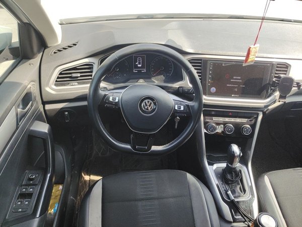 Volkswagen T-ROC 2018, 92000 км, за 8970 USD - фото 9