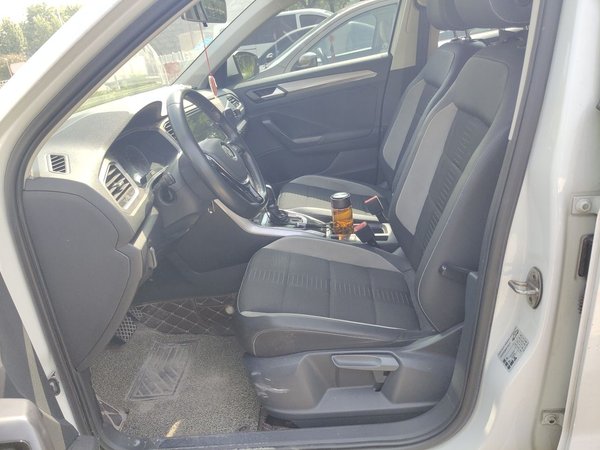 Volkswagen T-ROC 2018, 92000 км, за 8970 USD - фото 14