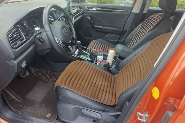 Volkswagen T-ROC 2018, 163900 км, за 9997 USD - фото 14