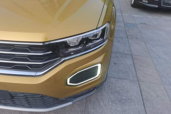Volkswagen T-ROC 2018, 68000 км, за 10555 USD - фото 14
