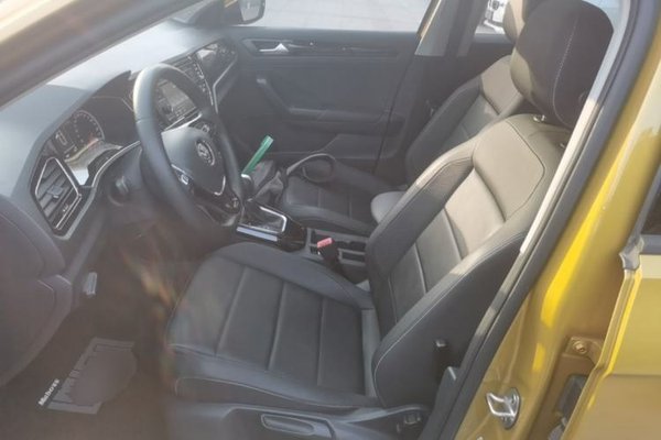 Volkswagen T-ROC 2018, 68000 км, за 10555 USD - фото 28