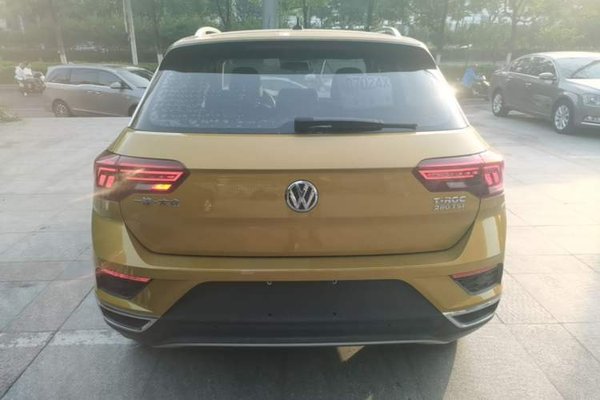 Volkswagen T-ROC 2018, 68000 км, за 10555 USD - фото 10