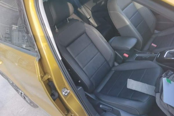Volkswagen T-ROC 2018, 68000 км, за 10555 USD