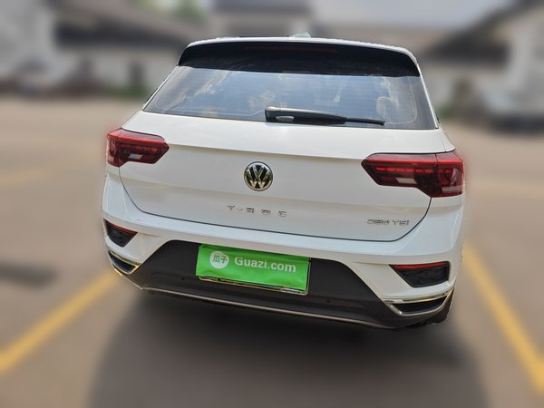 Volkswagen T-ROC 2019, 75300 км, за 11023 USD