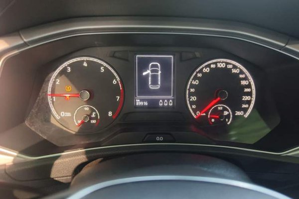 Volkswagen T-ROC 2019, 89900 км, за 9364 USD - фото 9