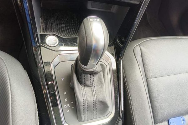 Volkswagen T-ROC 2020, 79200 км, за 11127 USD - фото 16