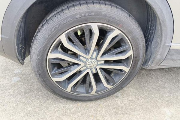 Volkswagen T-ROC 2020, 79200 км, за 11127 USD - фото 11