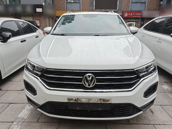 Volkswagen T-ROC 2020, 58300 км, за 11226 USD
