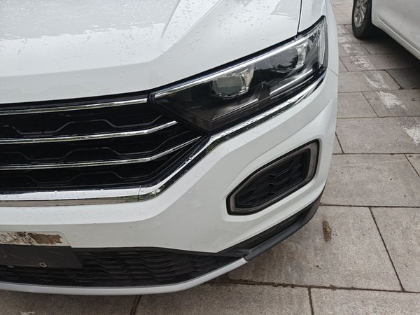 Volkswagen T-ROC 2020, 58300 км, за 11226 USD - фото 9