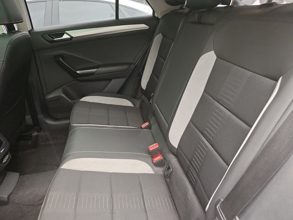 Volkswagen T-ROC 2020, 58300 км, за 11226 USD - фото 20