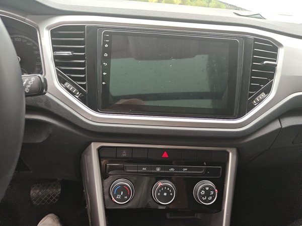 Volkswagen T-ROC 2020, 58300 км, за 11226 USD - фото 16