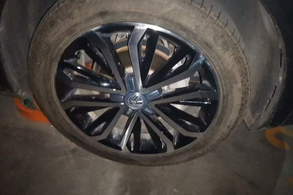 Volkswagen T-ROC 2020, 72600 км, за 11092 USD - фото 8