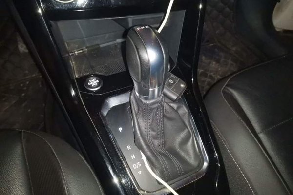 Volkswagen T-ROC 2020, 72600 км, за 11092 USD - фото 13
