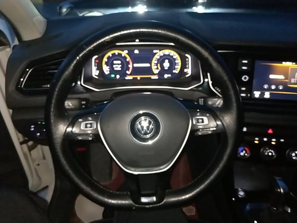 Volkswagen T-ROC 2020, 75900 км, за 12854 USD - фото 14