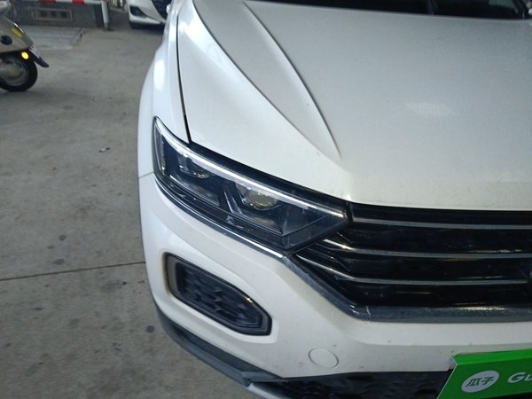 Volkswagen T-ROC 2020, 82700 км, за 8051 USD - фото 7