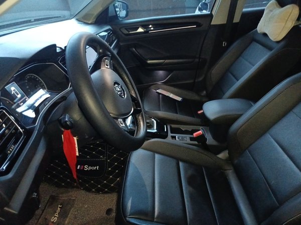 Volkswagen T-ROC 2020, 82700 км, за 8051 USD - фото 16
