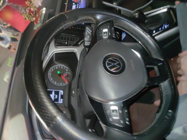 Volkswagen T-ROC 2021, 83699 км, за 10204 USD - фото 11