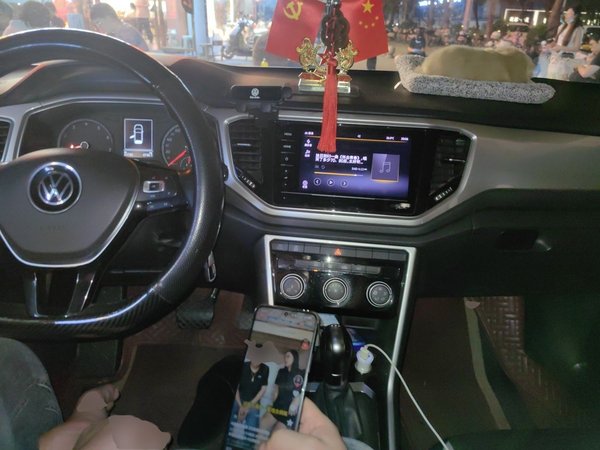 Volkswagen T-ROC 2021, 83699 км, за 10204 USD - фото 10