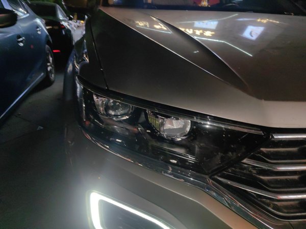 Volkswagen T-ROC 2021, 83699 км, за 10204 USD - фото 7