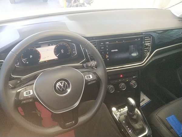 Volkswagen T-Roc 2021, 33700 км, за 13558 USD - фото 11