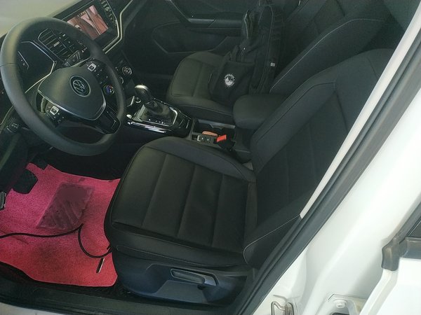 Volkswagen T-Roc 2021, 33700 км, за 13558 USD - фото 6