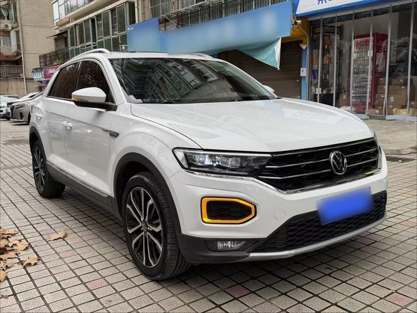 Volkswagen T-Roc 2021, 35000 км, за 12642 USD