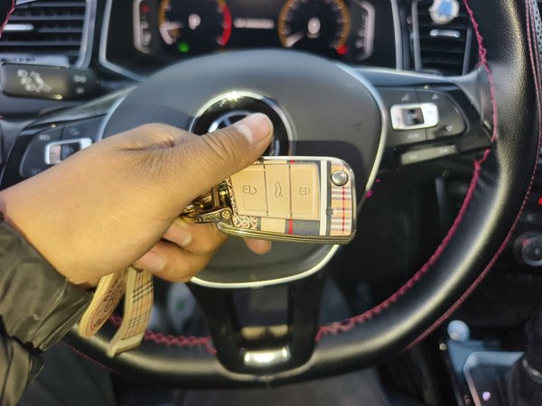 Volkswagen T-Roc 2021, 35000 км, за 12642 USD - фото 16