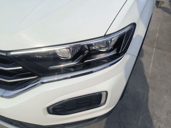 Volkswagen T-Roc 2021, 55900 км, за 12169 USD - фото 9