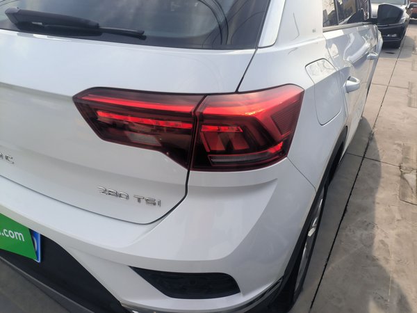 Volkswagen T-Roc 2021, 55900 км, за 12169 USD - фото 7