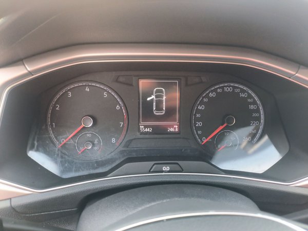 Volkswagen T-Roc 2021, 55900 км, за 12169 USD - фото 15