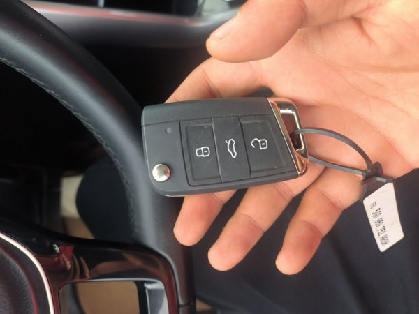 Volkswagen T-Roc 2021, 55900 км, за 12169 USD - фото 12