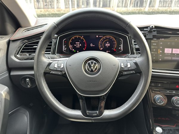 Volkswagen T-Roc 2021, 56800 км, за 14991 USD - фото 9