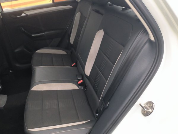 Volkswagen T-Roc 2021, 57200 км, за 11791 USD - фото 20