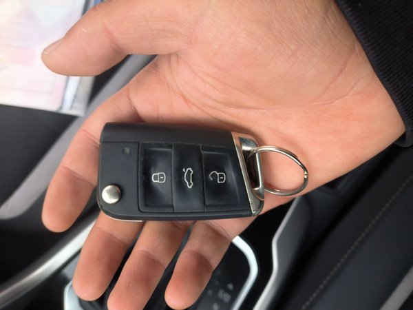 Volkswagen T-Roc 2021, 57200 км, за 11791 USD - фото 12