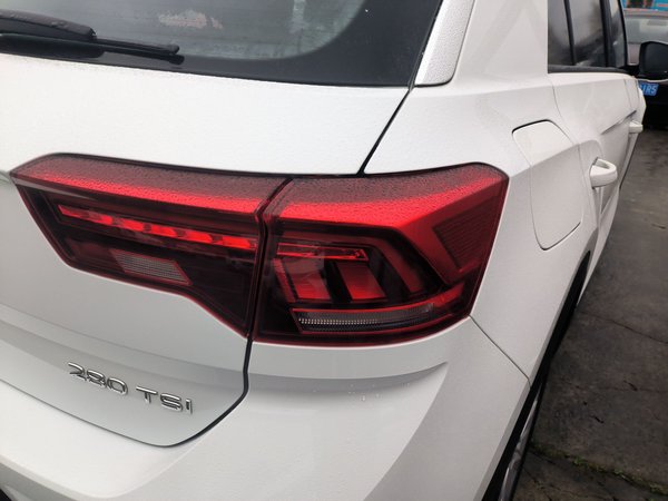 Volkswagen T-Roc 2021, 57200 км, за 11791 USD - фото 7