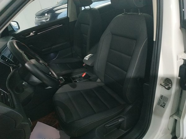 Volkswagen T-Roc 2021, 57900 км, за 13512 USD - фото 16