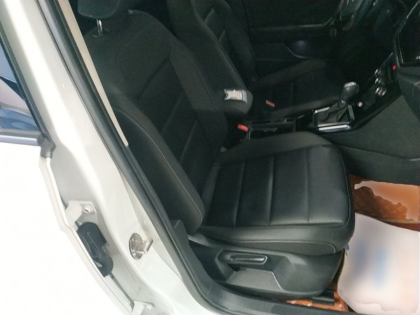 Volkswagen T-Roc 2021, 57900 км, за 13512 USD - фото 23