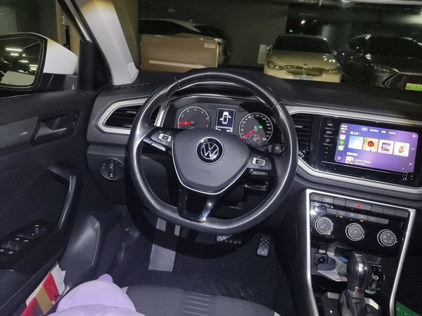 Volkswagen T-ROC 2021, 58800 км, за 9318 USD - фото 11