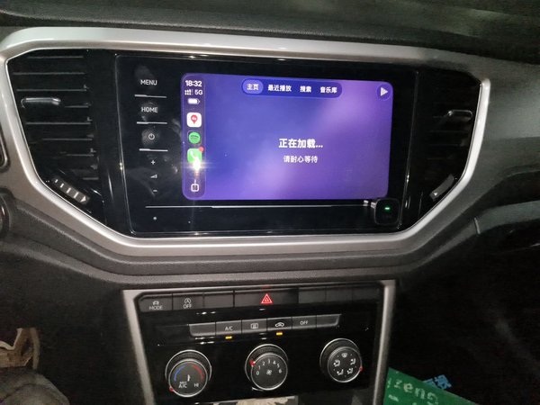 Volkswagen T-ROC 2021, 58800 км, за 9318 USD - фото 14