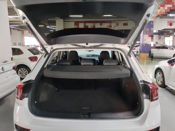 Volkswagen T-Roc 2021, 60300 км, за 13423 USD - фото 22