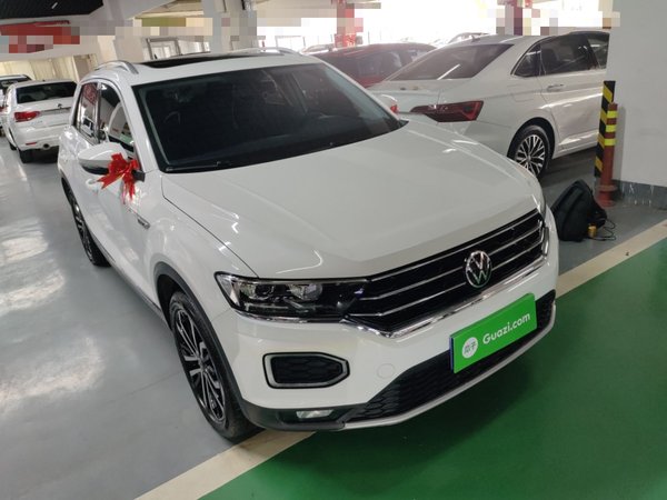 Volkswagen T-ROC 2021 280TSI DSG Two-Wheel Drive Comfort Connect Edition, 2021 года